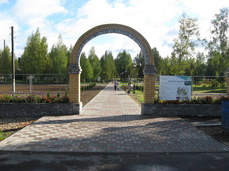 В рабочем поселке Тонкино благоустроили центральный парк