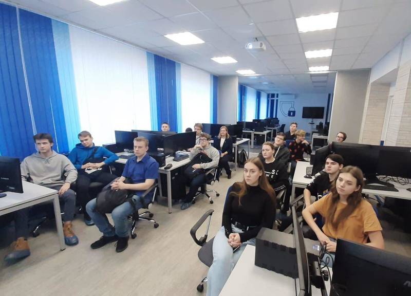 Первые 15 нижегородских студентов трудоустроены в Центр координации проектов цифровой экономики