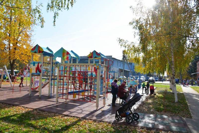 В селе Каменки Богородского района благоустроили центральную площадь