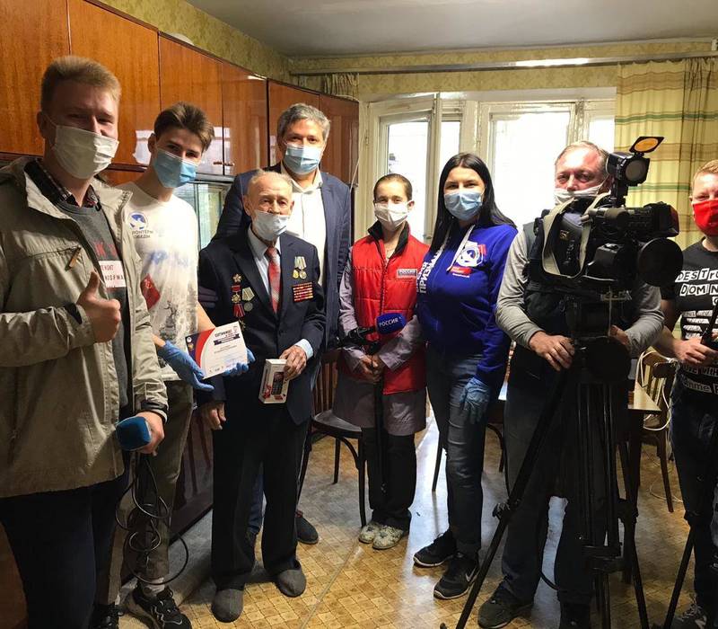 Более 1000 фронтовиков в Нижегородской области обеспечат бесплатной мобильной связью