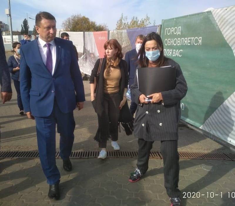 Группа общественного контроля на месте проконтролировала ход работ на площади Маркина, сквере им. Свердлова, площади перед Канатной дорогой