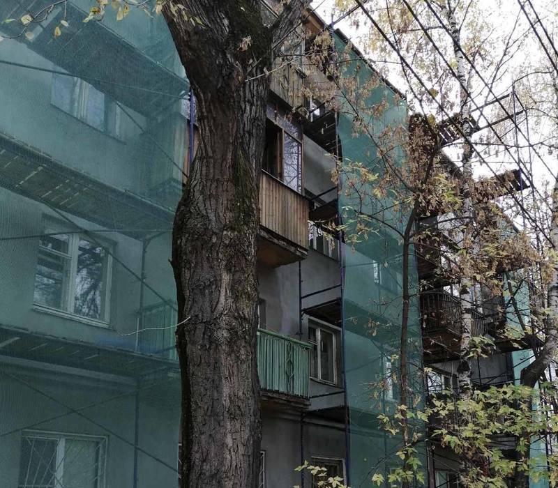 ГЖИ проверила работы по ремонту фасада жилого дома в Канавинском районе Нижнего Новгорода 