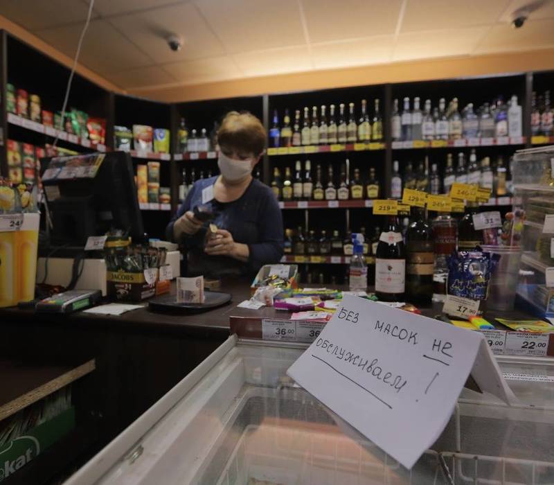 В Дзержинске продолжаются проверки соблюдения масочного режима