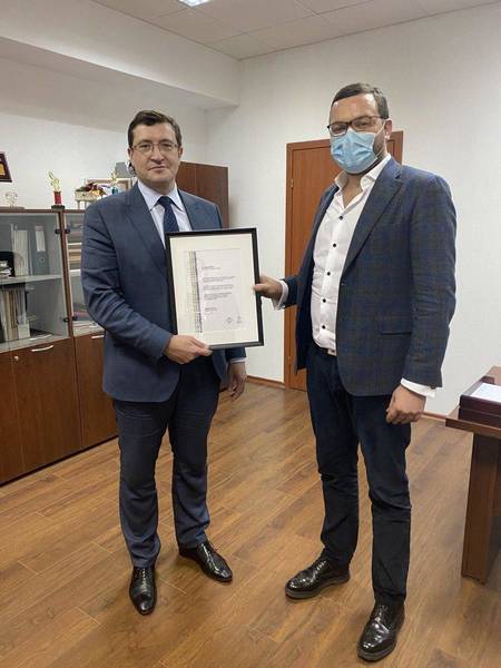 Глеб Никитин получил благодарность президента Международной федерации скейтбординга и роллер-спорта Сабатино Араку 
