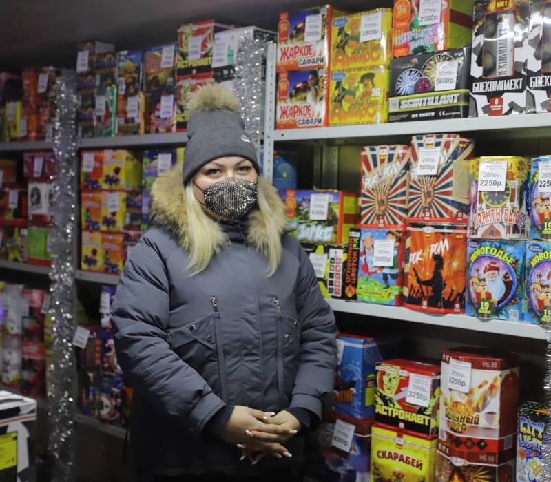 В Дзержинске проверили торговые точки, торгующие пиротехникой
