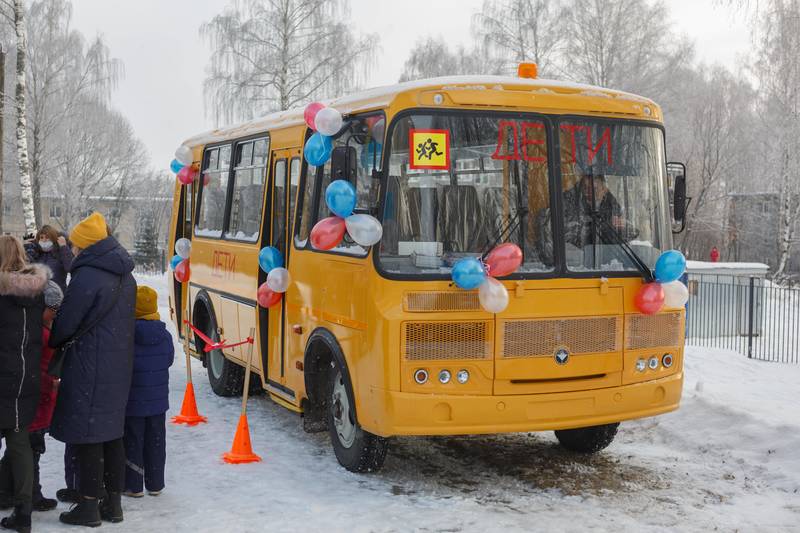 Два новых школьных  автобуса прибыли в сельские школы Кстовского района
