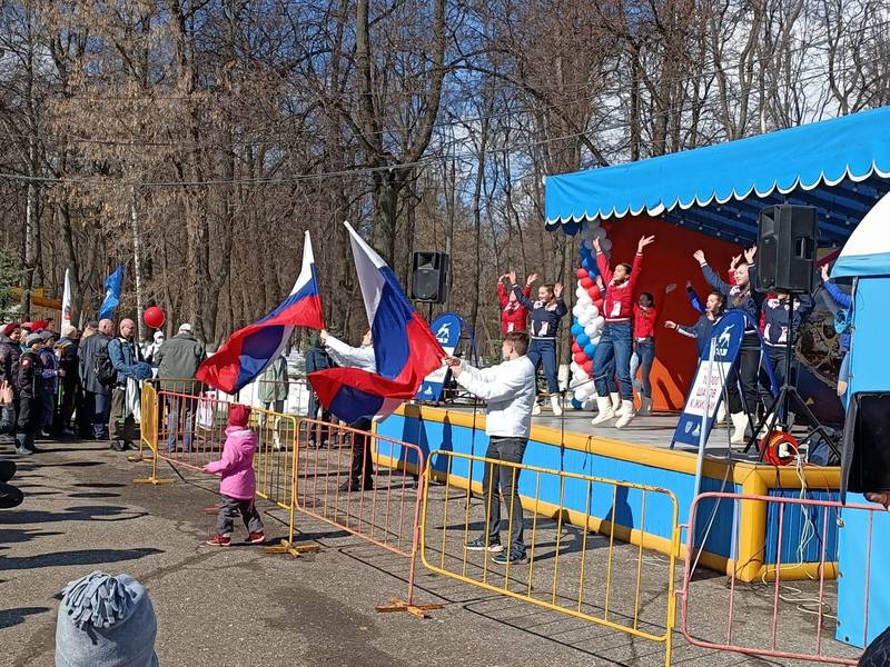 Всероссийская акция «10 000 шагов к жизни», приуроченная к Всемирному дню здоровья, прошла в Нижнем Новгороде