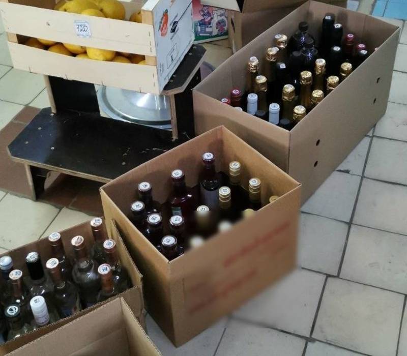 Более 300 единиц алкогольной продукции изъято в Кстовском районе в результате внеплановой проверки