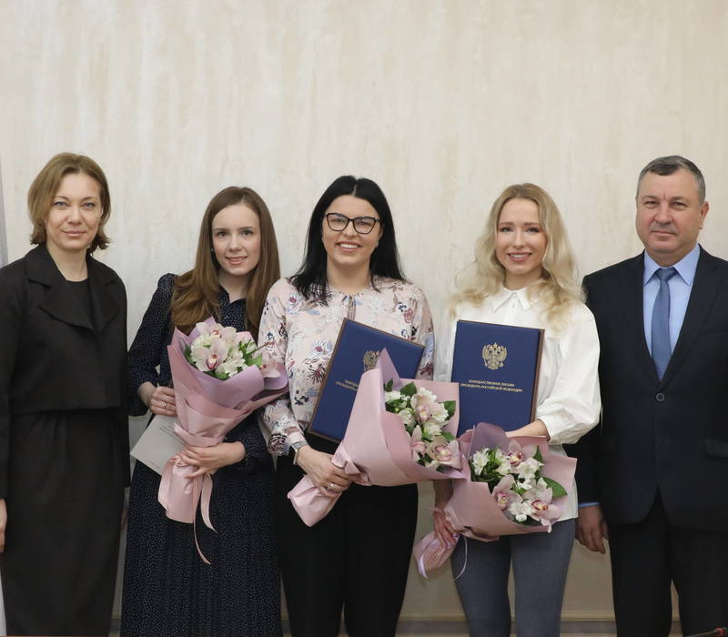 Благодарственные письма президента РФ вручили нижегородцам, внесшим большой вклад в подготовку мероприятий к 75-й годовщине Победы 