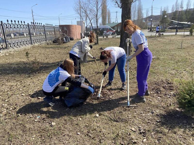 Нижегородские «Волонтеры Победы» присоединились к Международному субботнику