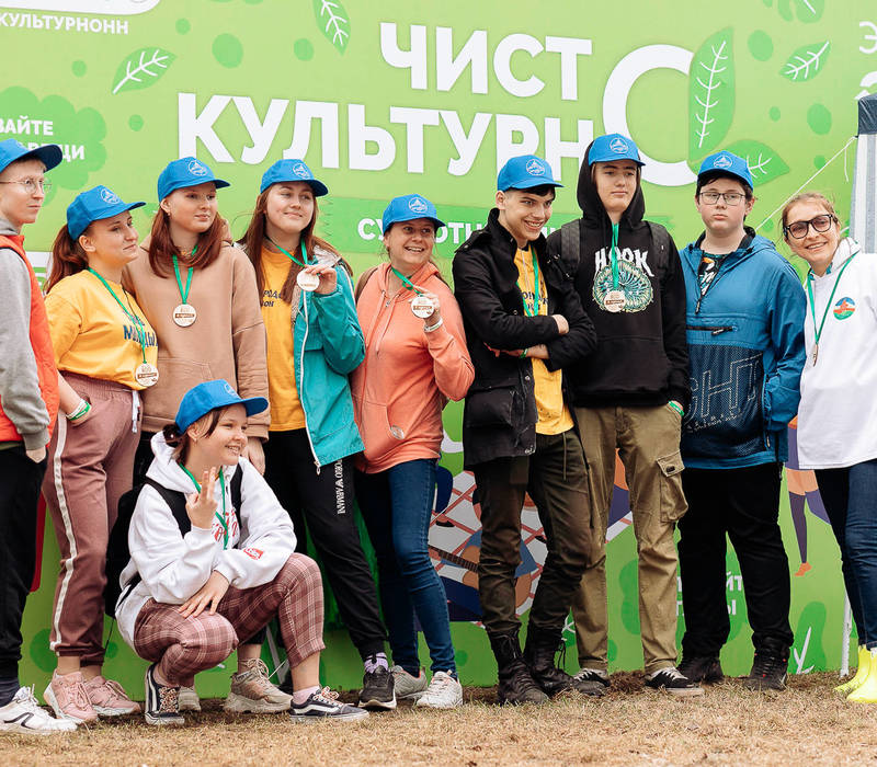 В нижегородских дворах и парках прошли субботники в рамках проекта «ЭКОСТАРТ 800»