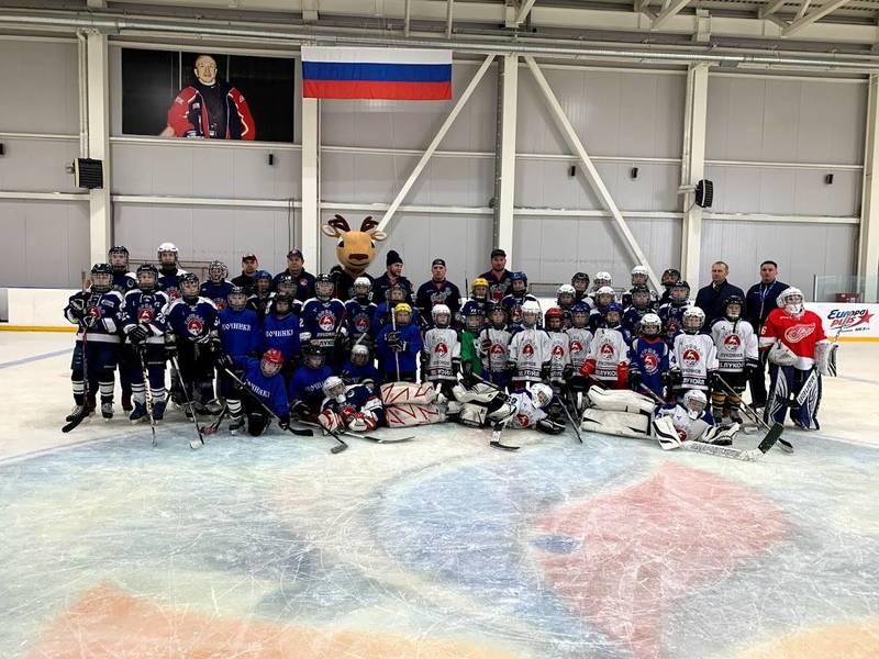 Игроки "Торпедо" провели мастер-класс для детей из Лукоянова, Гагино, Починок и Первомайска