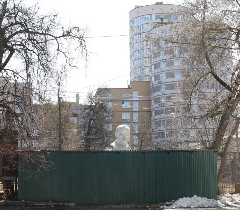 Ленин на субботнике