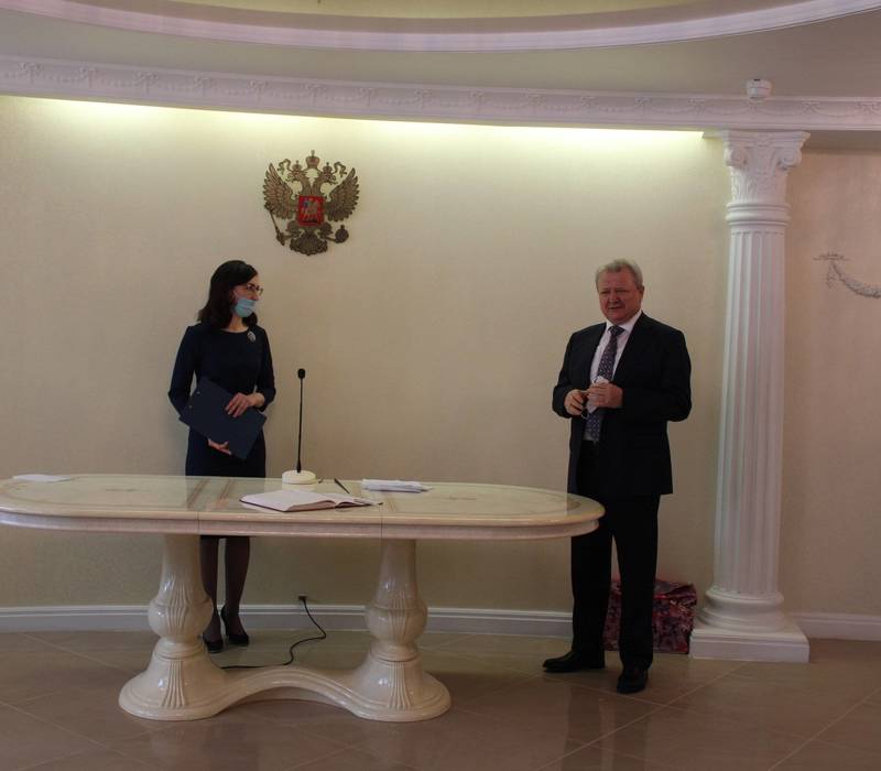 Дмитрий Краснов поздравил супружеские пары Арзамаса с Днем невест   
