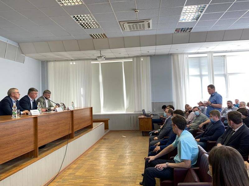 Артем Кавинов: «На встречах, на территориях мы обсуждаем дальнейшее развитие федеральных партийных проектов»