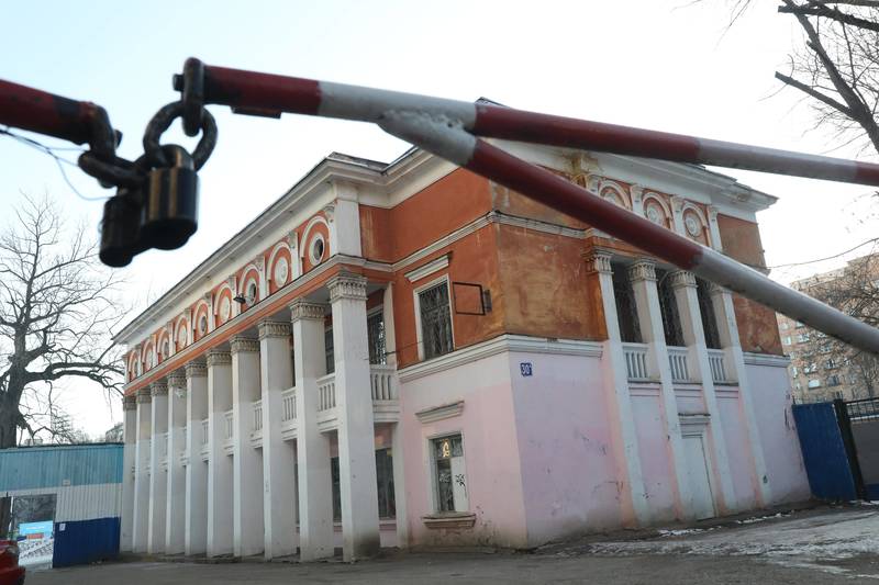 Когда займутся стадионом?