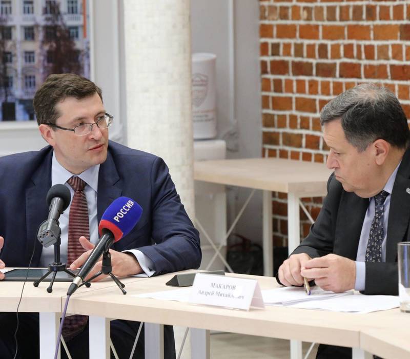 Глеб Никитин и Андрей Макаров провели совещание с экономическим блоком правительства региона