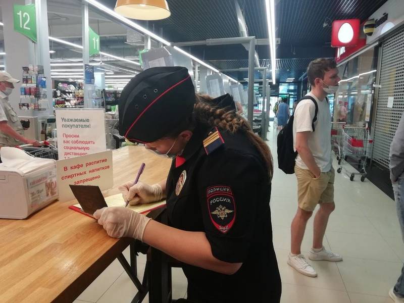 В Сарове проходят проверки масочного режима в торговых точках