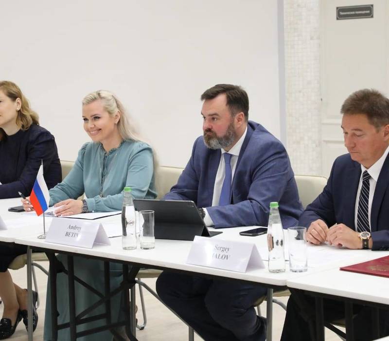 Заместитель губернатора Нижегородской области Андрей Бетин встретился с делегацией Республики Сербской