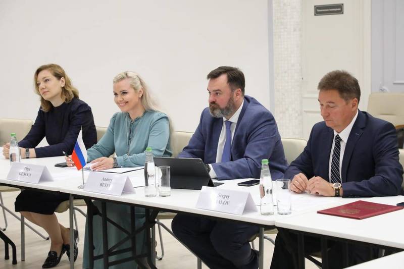 Заместитель губернатора Нижегородской области Андрей Бетин встретился с делегацией Республики Сербской