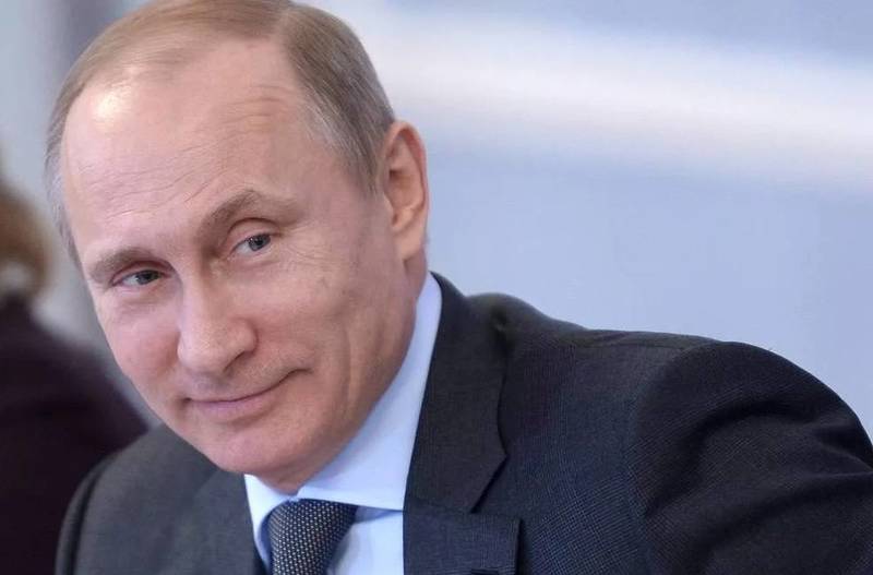 Известный нижегородский политический обозреватель Вадим Андрюхин высказал мнение о статье президента об истории взаимоотношений России и Украины