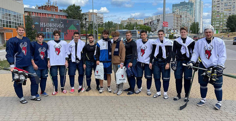 Торпедовцы встретились с одиннадцатиклассниками, которые спасли ребенка от похищения