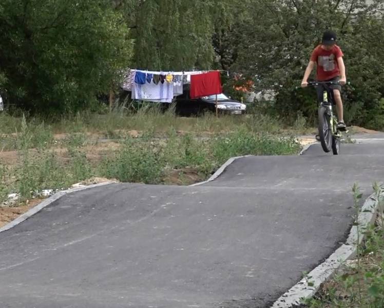 В Заволжье в сквере на ул. Пушкина появятся новая детская площадка и уличные тренажеры