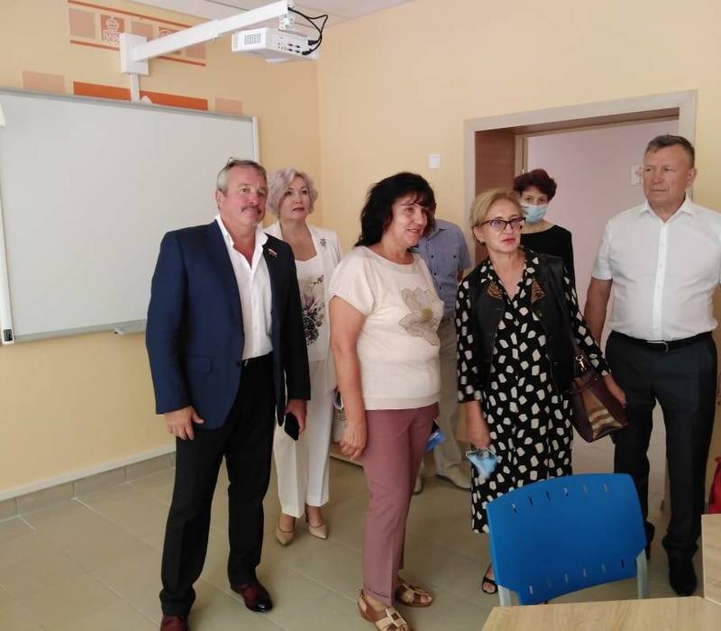 Наталья Назарова оценила результаты капремонта Ардатовской средней школы №2 им. С.И. Образумова
