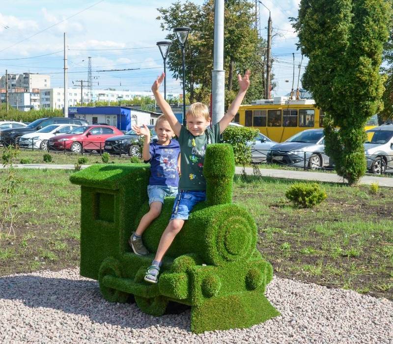 В Дзержинске завершилось благоустройство площади Привокзальной 