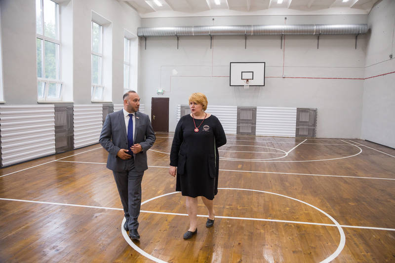 В десяти сельских школах региона капитально ремонтируют спортзалы к новому учебному году
