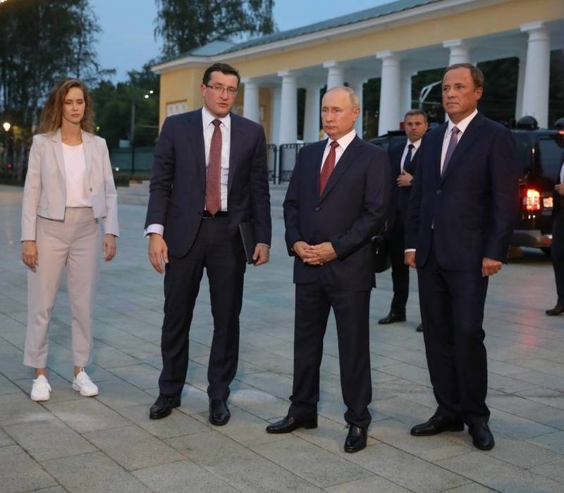 Президент России Владимир Путин посетил парк «Швейцария» в Нижнем Новгороде