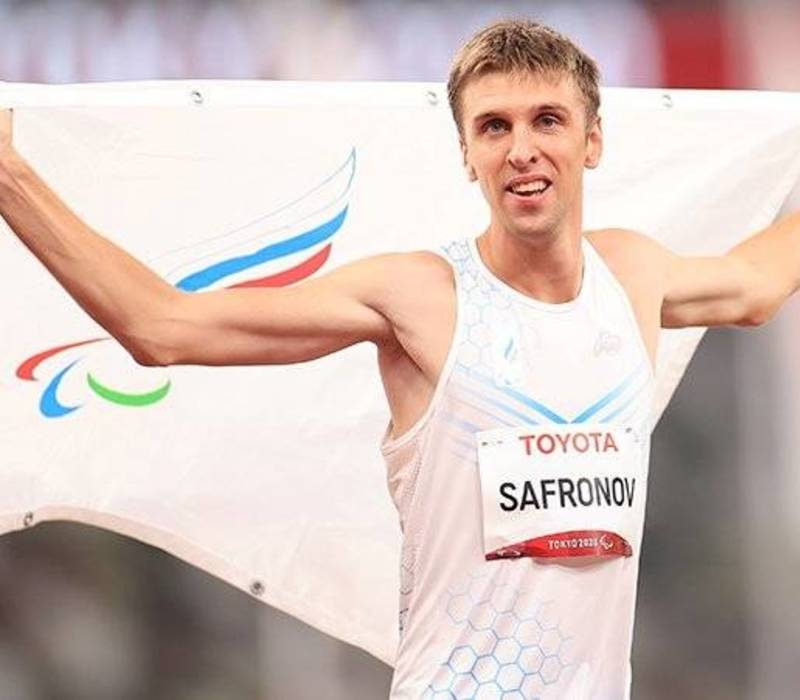 Глеб Никитин поздравил Дмитрия Сафронова с золотом Паралимпийских игр
