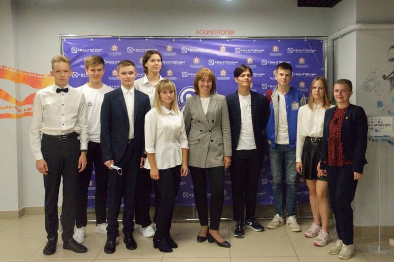 Нижегородские школьники пообщались онлайн с министром просвещения РФ 