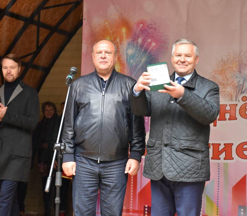 Фестиваль «Золотая хохлома»прошел в День города в Семеновском округе 