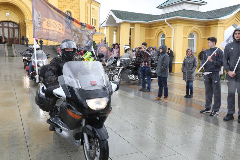 С именем Невского на берега Невы