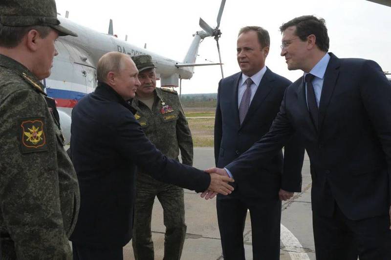 Владимир Путин посетил полигон Мулино в Нижегородской области