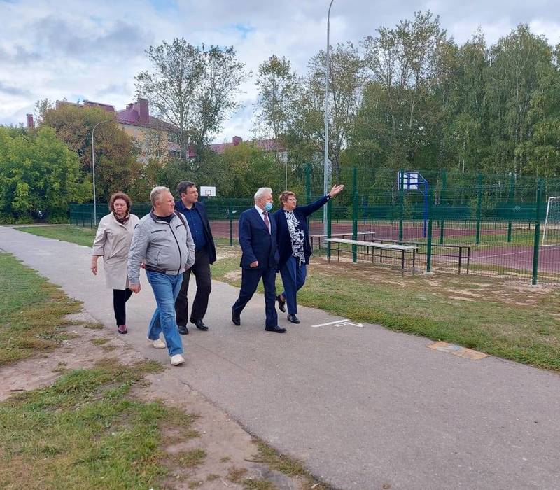 В Арзамасе завершается благоустройство двух школьных стадионов в рамках проекта «Вам решать»