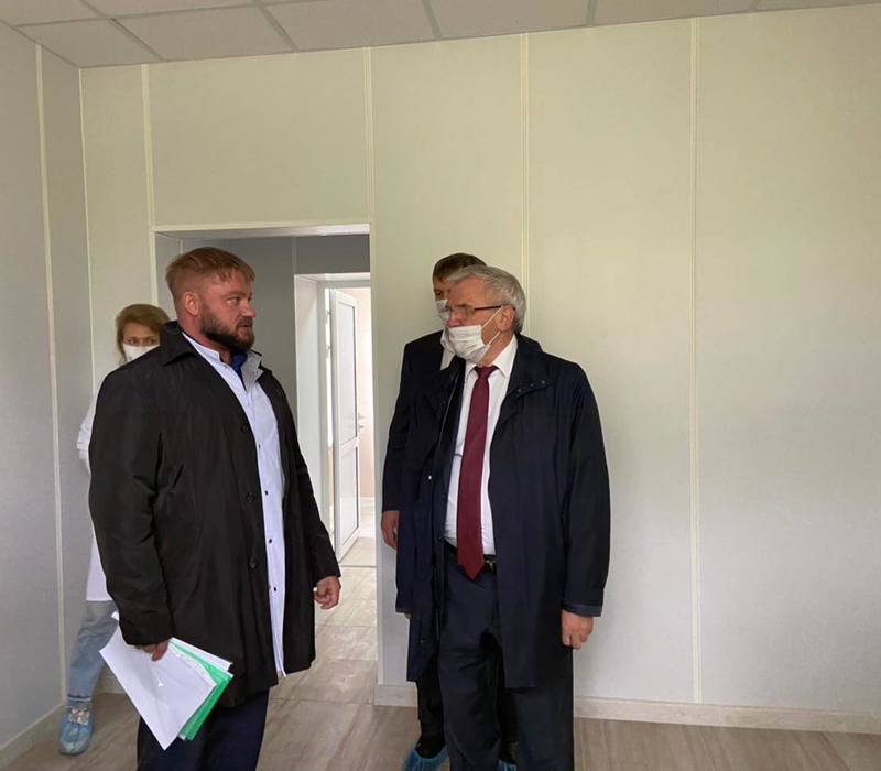 Евгений Люлин осмотрел помещения «Городской больницы №2» после капитального ремонта