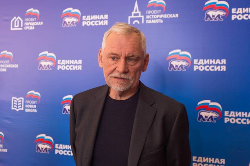 Вадим Булавинов: «Это та поддержка, которую теперь предстоит оправдывать своей законотворческой деятельностью и работой в округе»