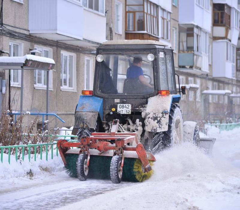 В Дзержинске проверили качество уборки снега на дорогах, тротуарах и во дворах