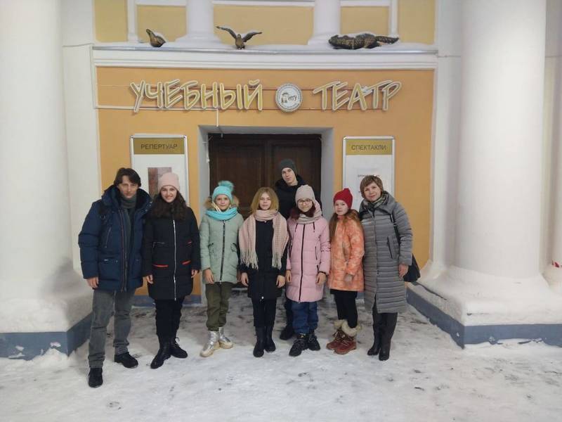 Победители регионального этапа фестиваля «Театральное Приволжье» побывали на спектакле в Учебном театре