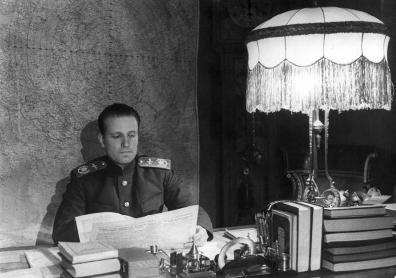 Что вело по жизни Александра Голованова и кто прячет его портрет