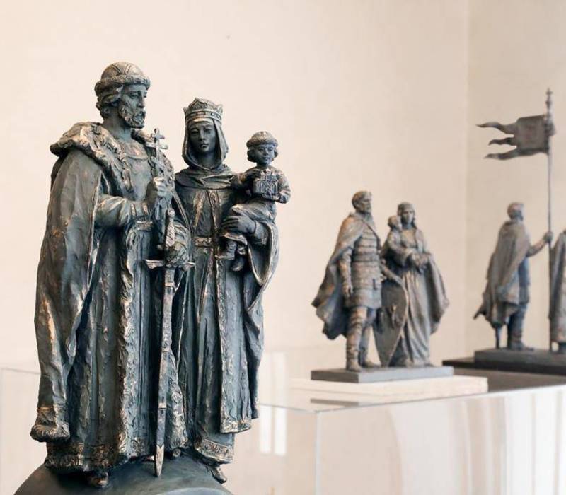 Нижегородцы могут проголосовать за облик памятника князю Дмитрию Донскому и его жене княгине Ефросинии