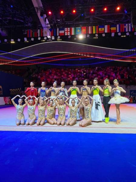Сестры Аверины завоевали 4 золотые медали на этапе Гран-при Москва- 2021 по художественной гимнастике