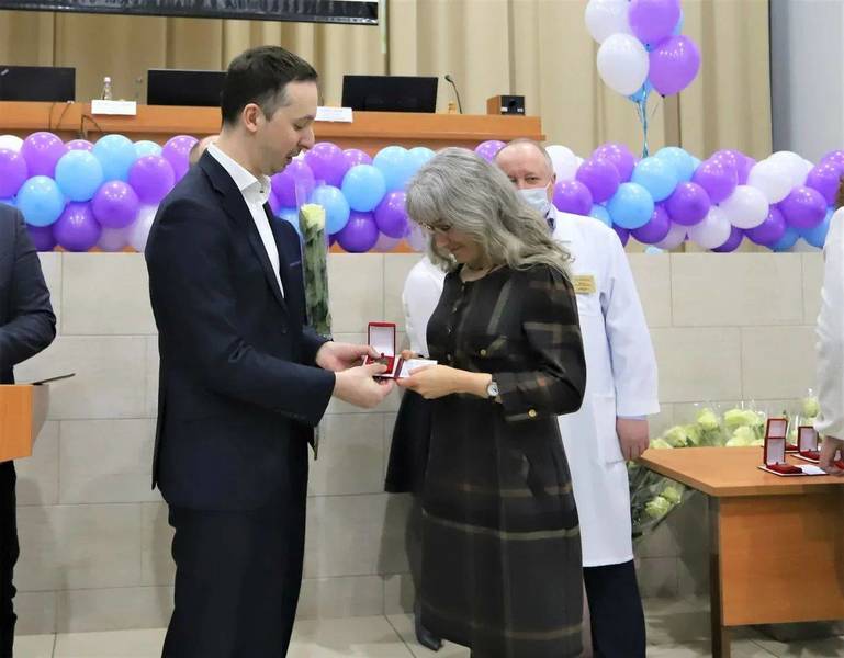 Женщинам-медикам вручены награды Минздрава РФ и губернатора Нижегородской области 