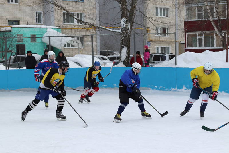 Двориада по хоккею прошла в Арзамасе