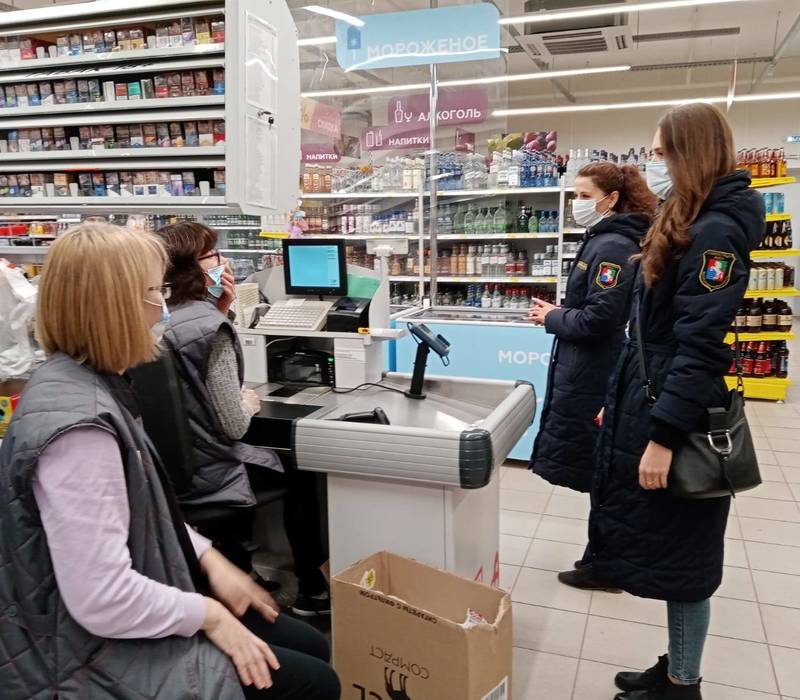 В крупных торговых центрах Нижегородской области проводятся проверки соблюдения масочного режима 