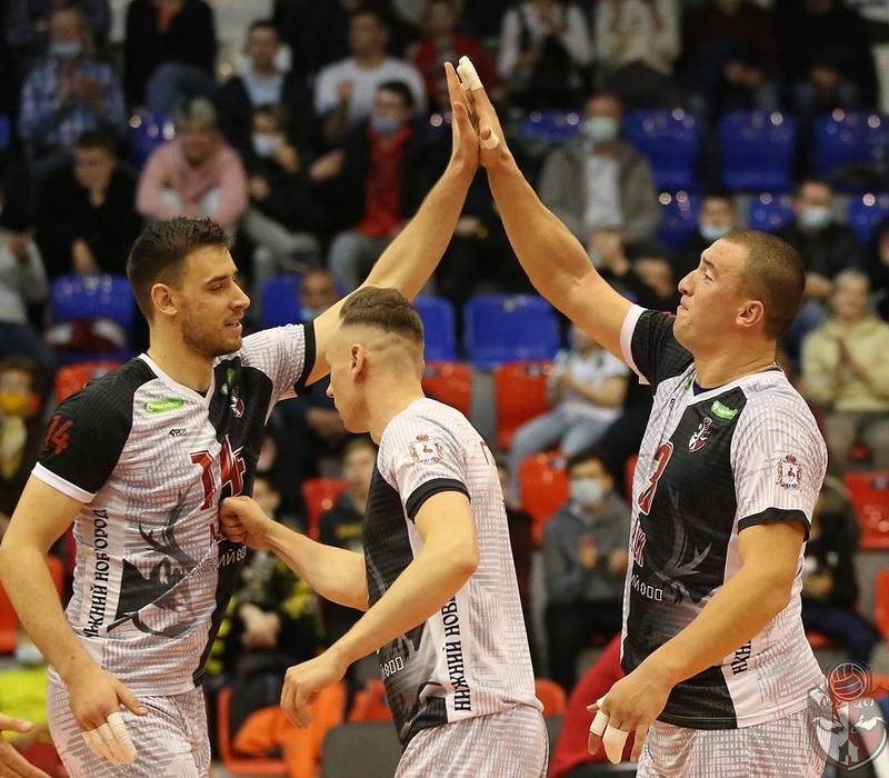 Волейболисты АСК одержали первую победу в третьем туре чемпионата России-2021/22 