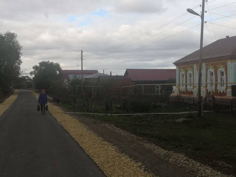 Жители села Озерки Шатковского района благодаря нацпроекту получили качественный подъездной путь к межрегиональной трассе