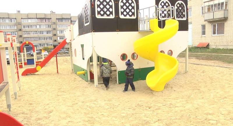 В рамках программы «Вам решать» в Арзамасе построены две крупные детские игровые площадки 